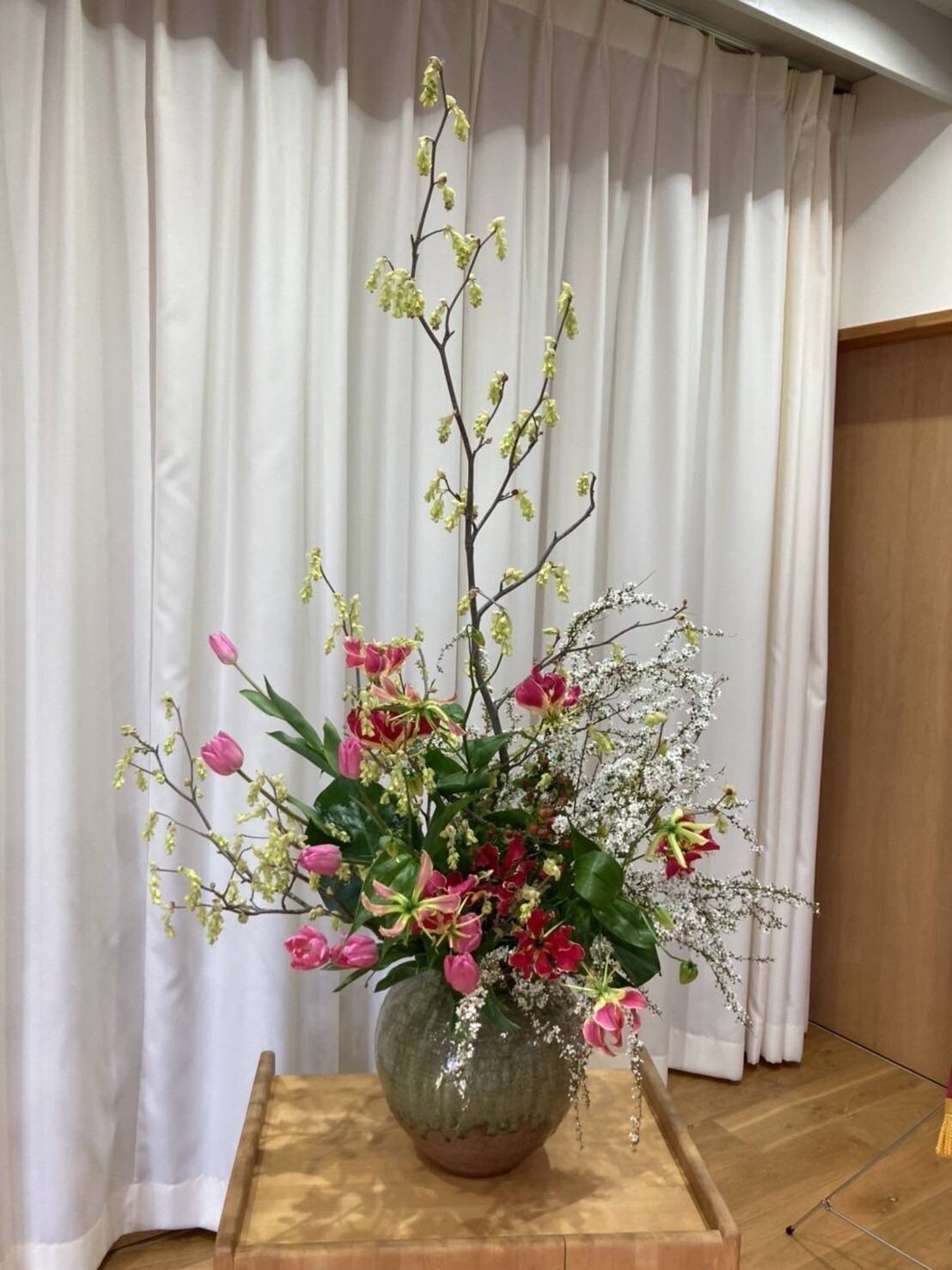 信濃支部入学式の花.jpg