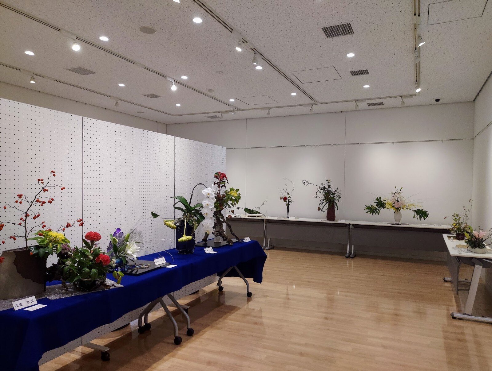 市川支部花展04.jpg